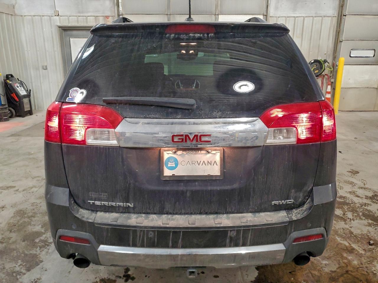 2015 GMC TERRAIN SLT photo 6