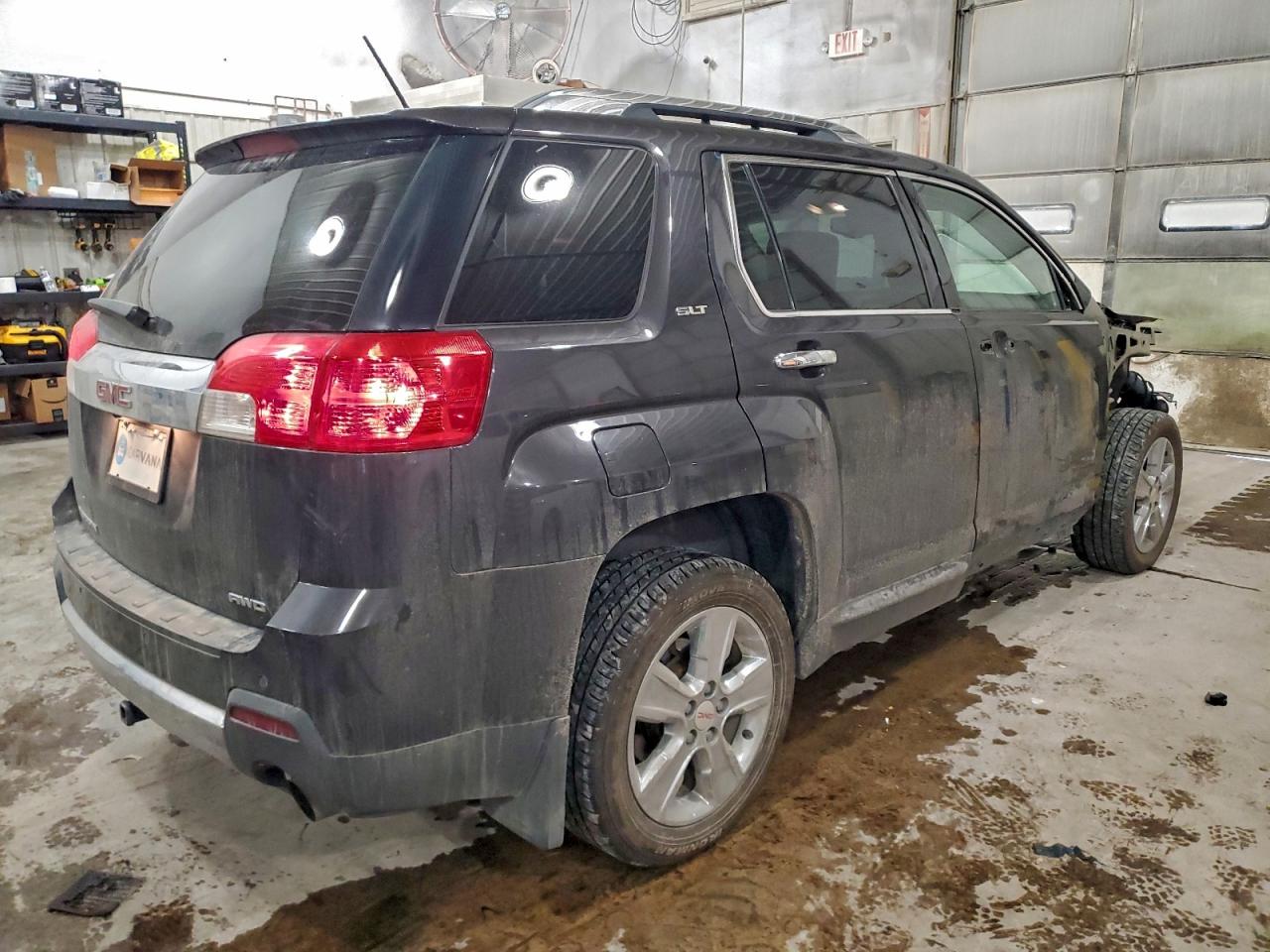 2015 GMC TERRAIN SLT photo 3
