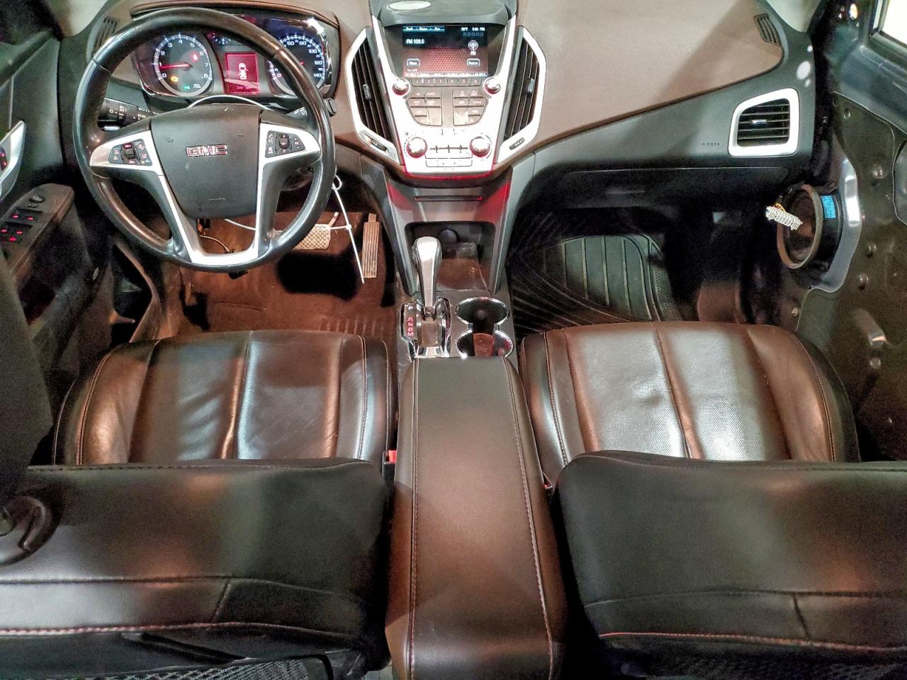 2015 GMC TERRAIN SLT photo 8