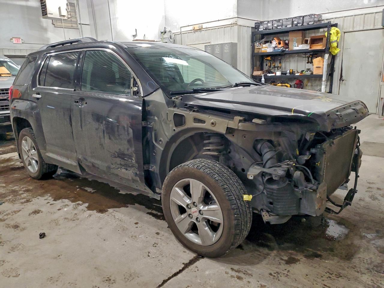 2015 GMC TERRAIN SLT photo 4