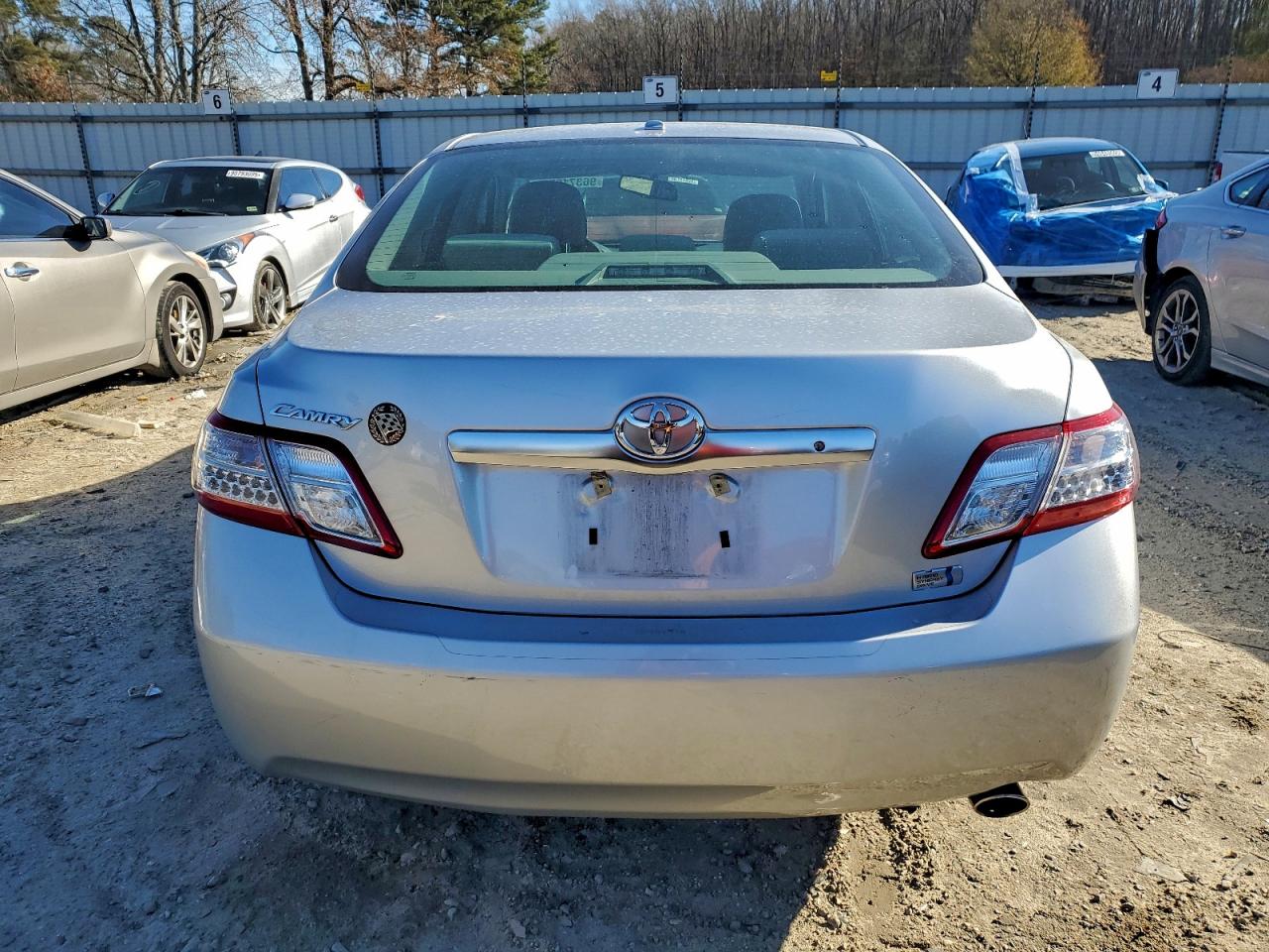 2011 TOYOTA CAMRY HYBRID photo 6
