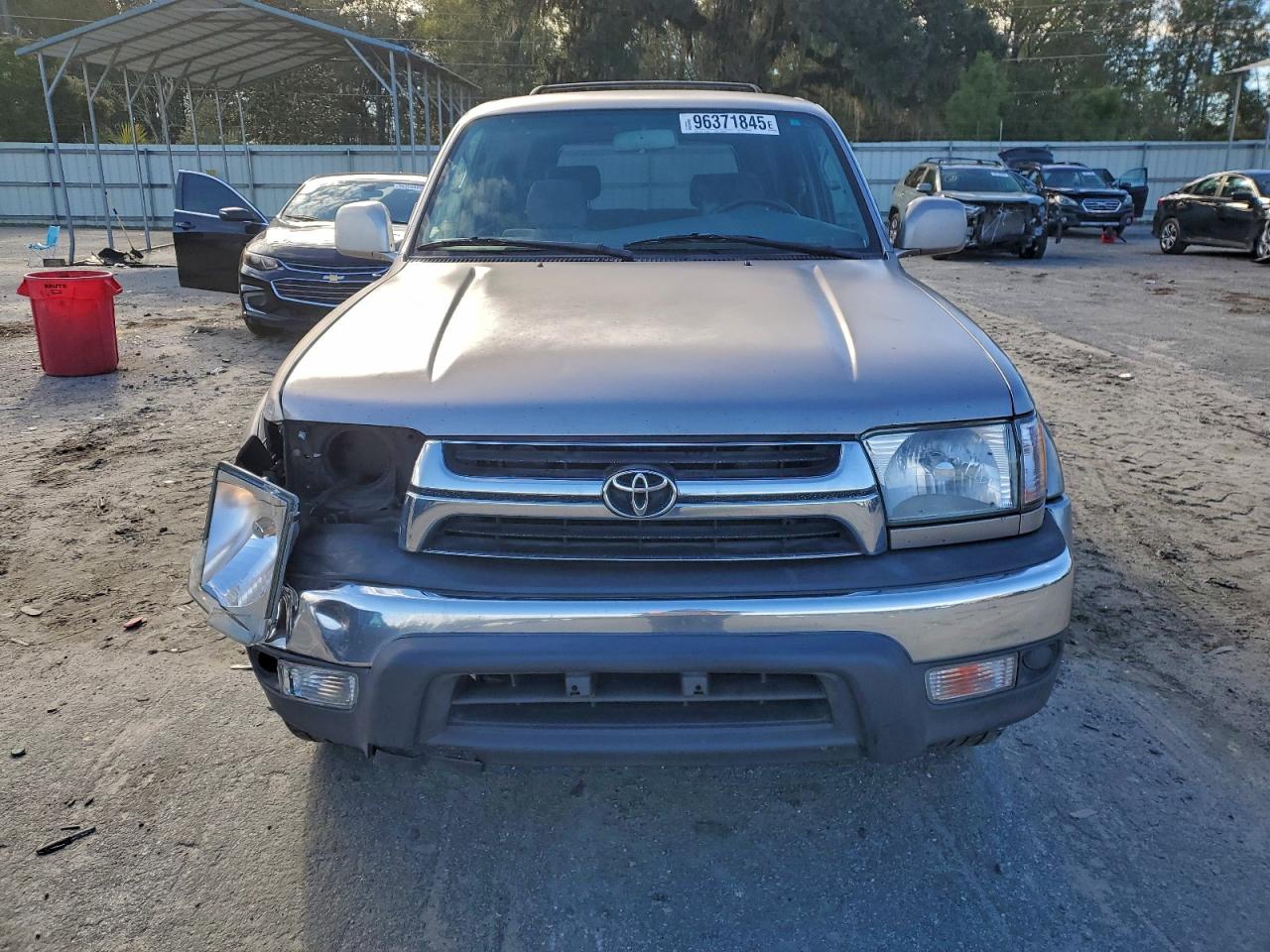 2002 TOYOTA 4RUNNER SR5 photo 9