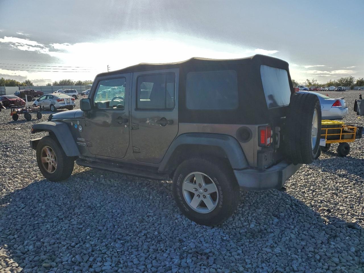 2016 JEEP WRANGLER UNLIMITED SPORT photo 2