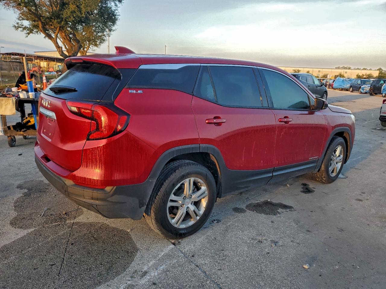 2020 GMC TERRAIN SLE photo 5