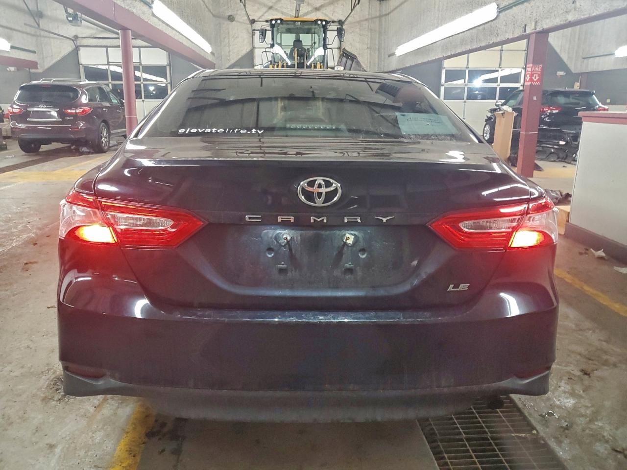 2018 TOYOTA CAMRY L photo 6