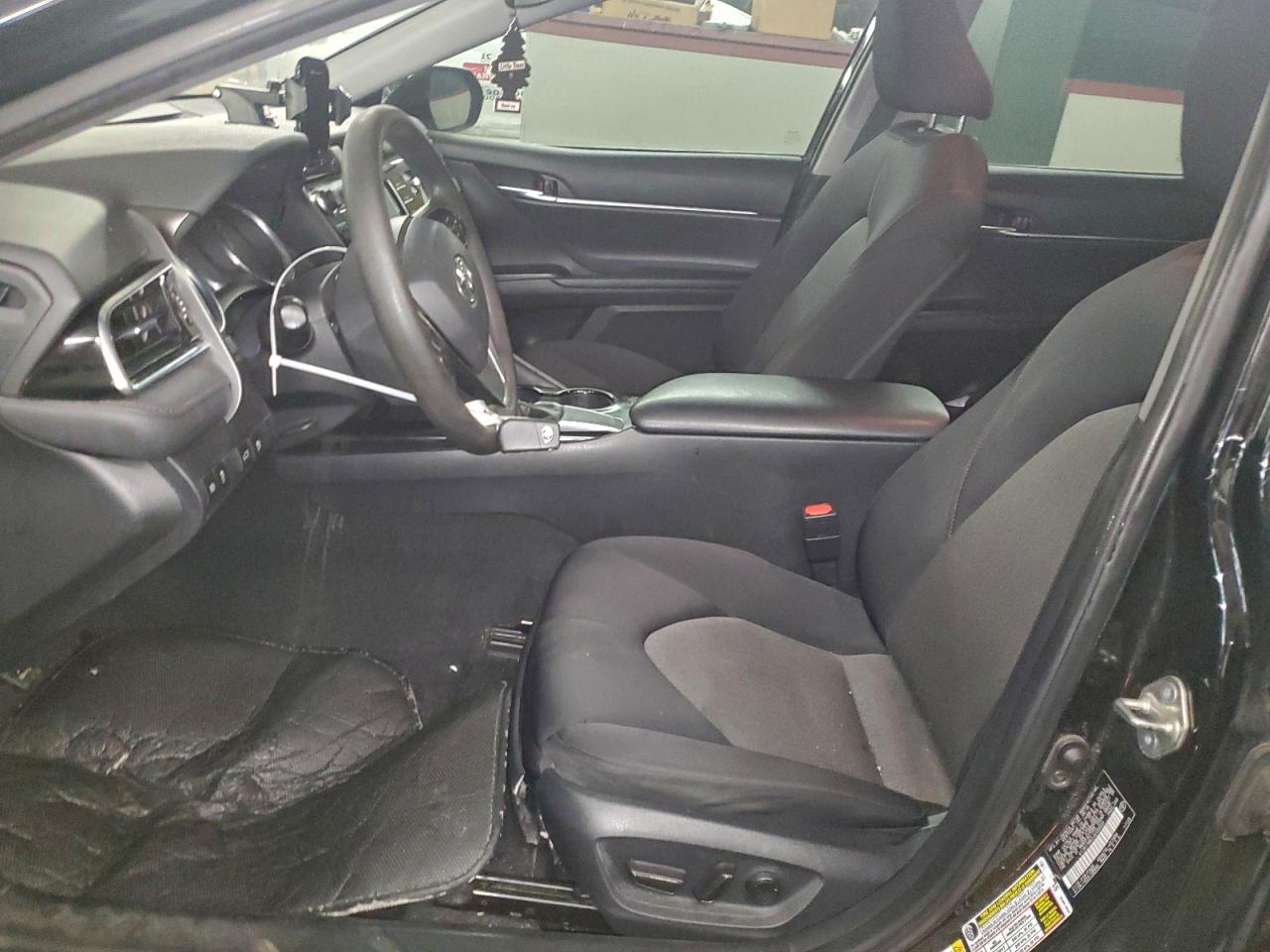 2018 TOYOTA CAMRY L photo 7