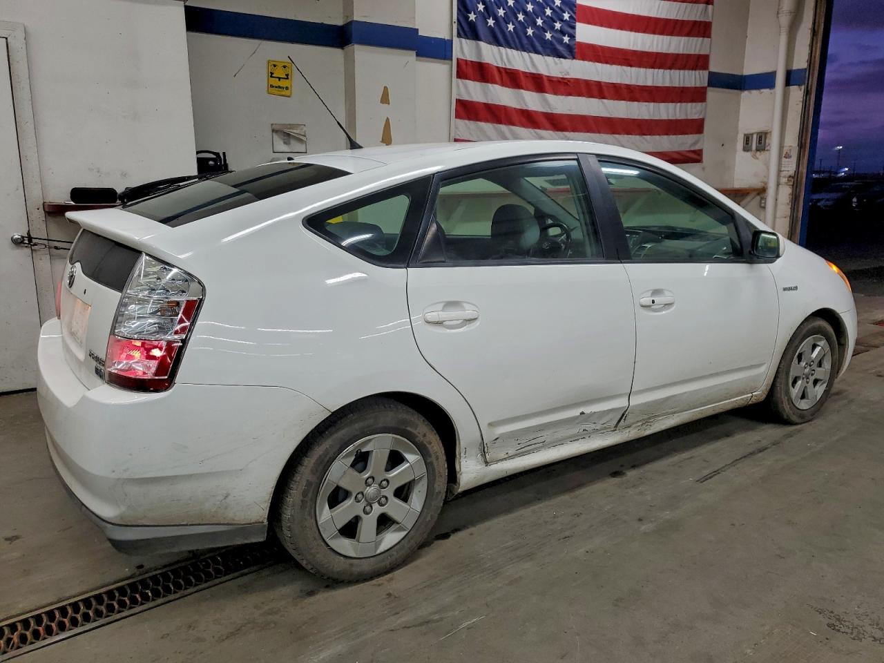 2009 TOYOTA PRIUS photo 3