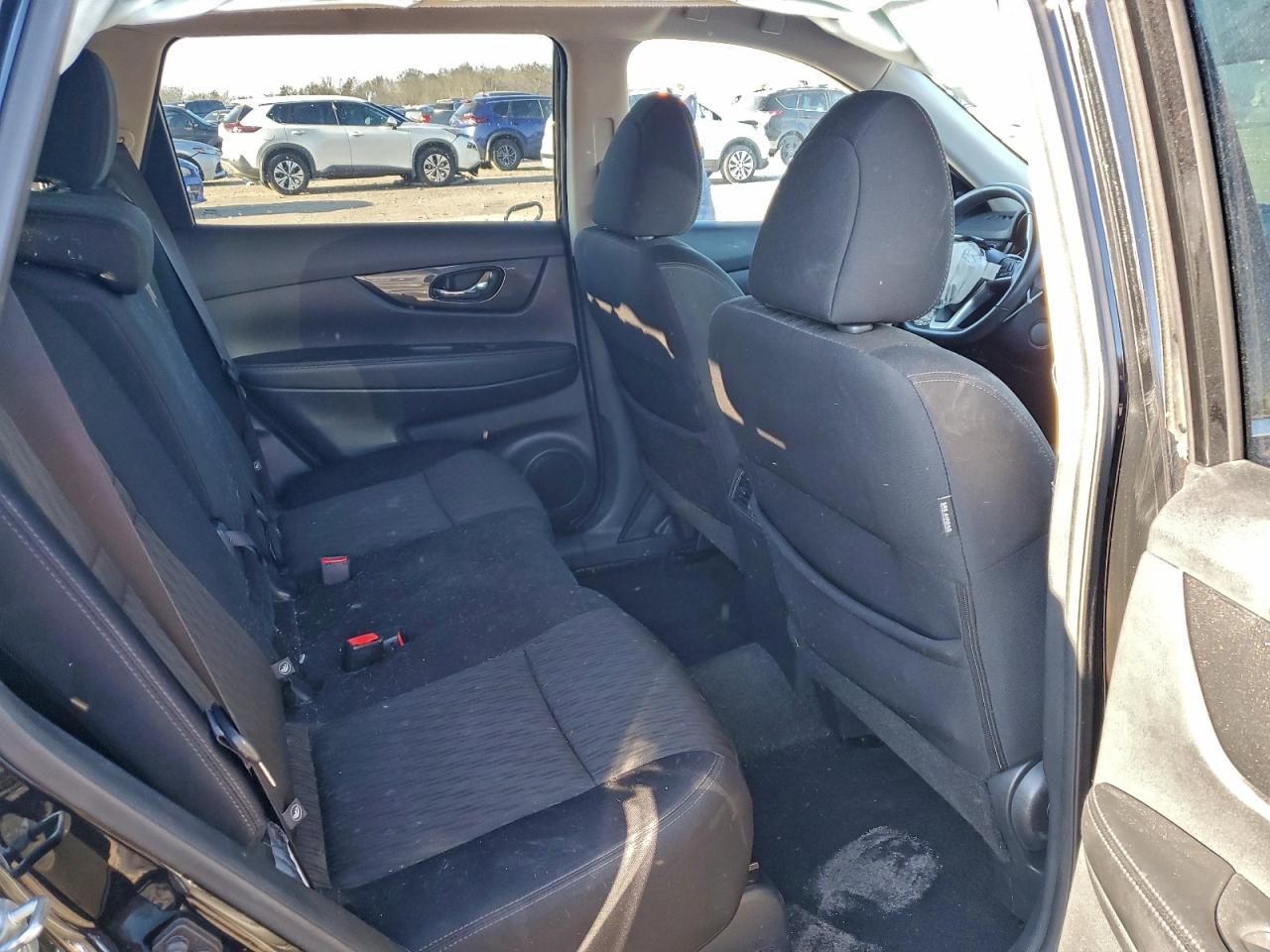 2017 NISSAN ROGUE SV photo 11