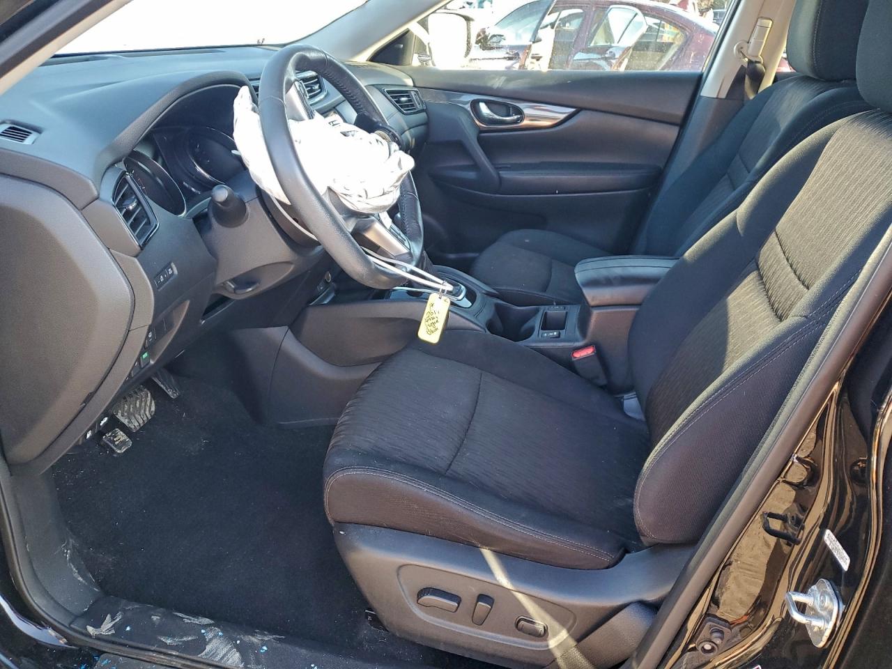 2017 NISSAN ROGUE SV photo 7