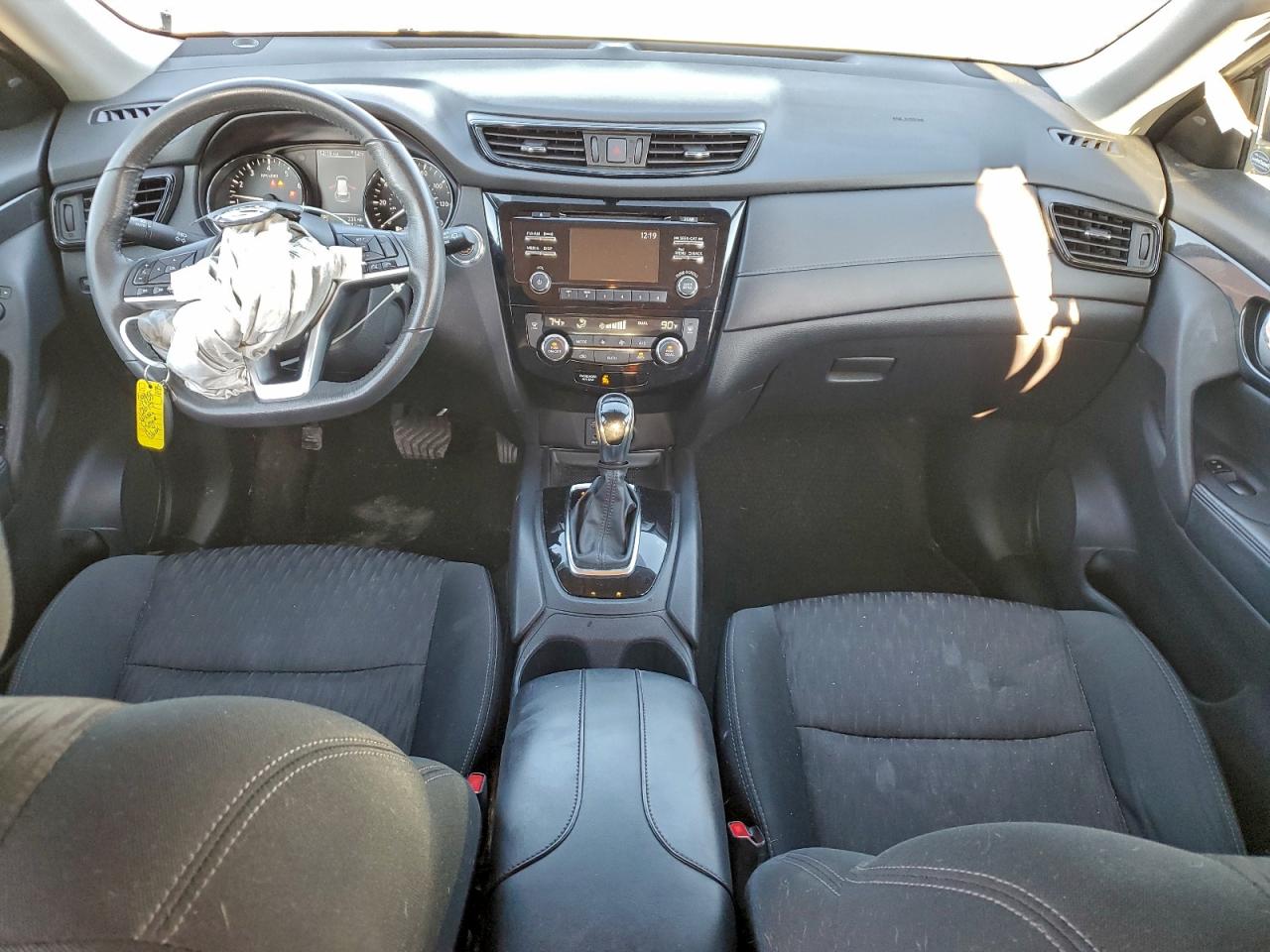 2017 NISSAN ROGUE SV photo 8