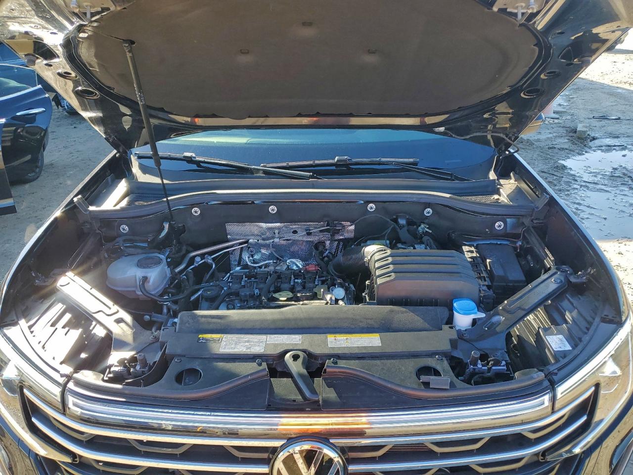 2024 VOLKSWAGEN ATLAS PEAK EDITION SE photo 12