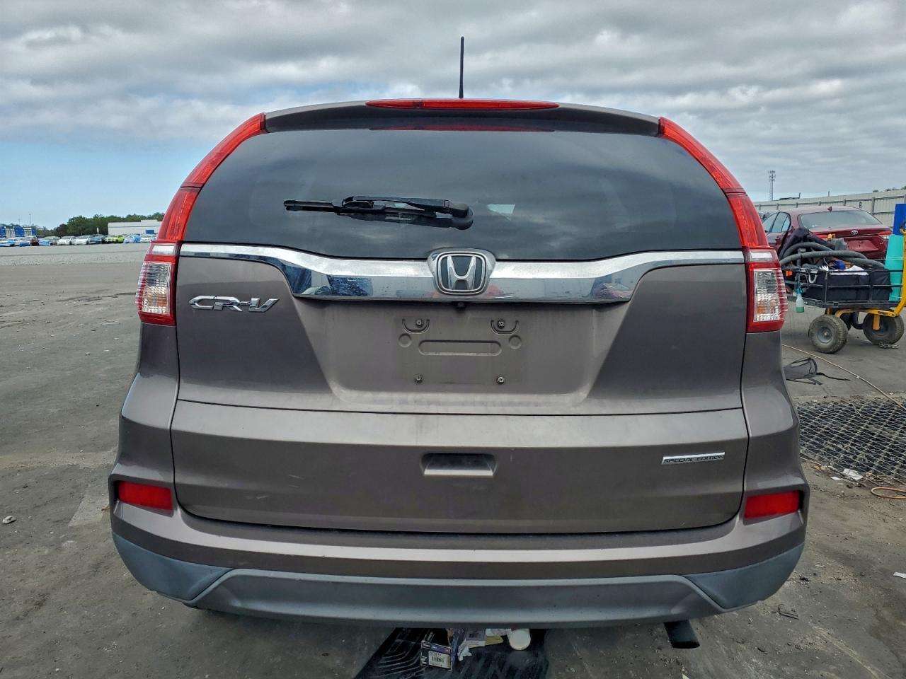 2016 HONDA CR-V SE photo 6