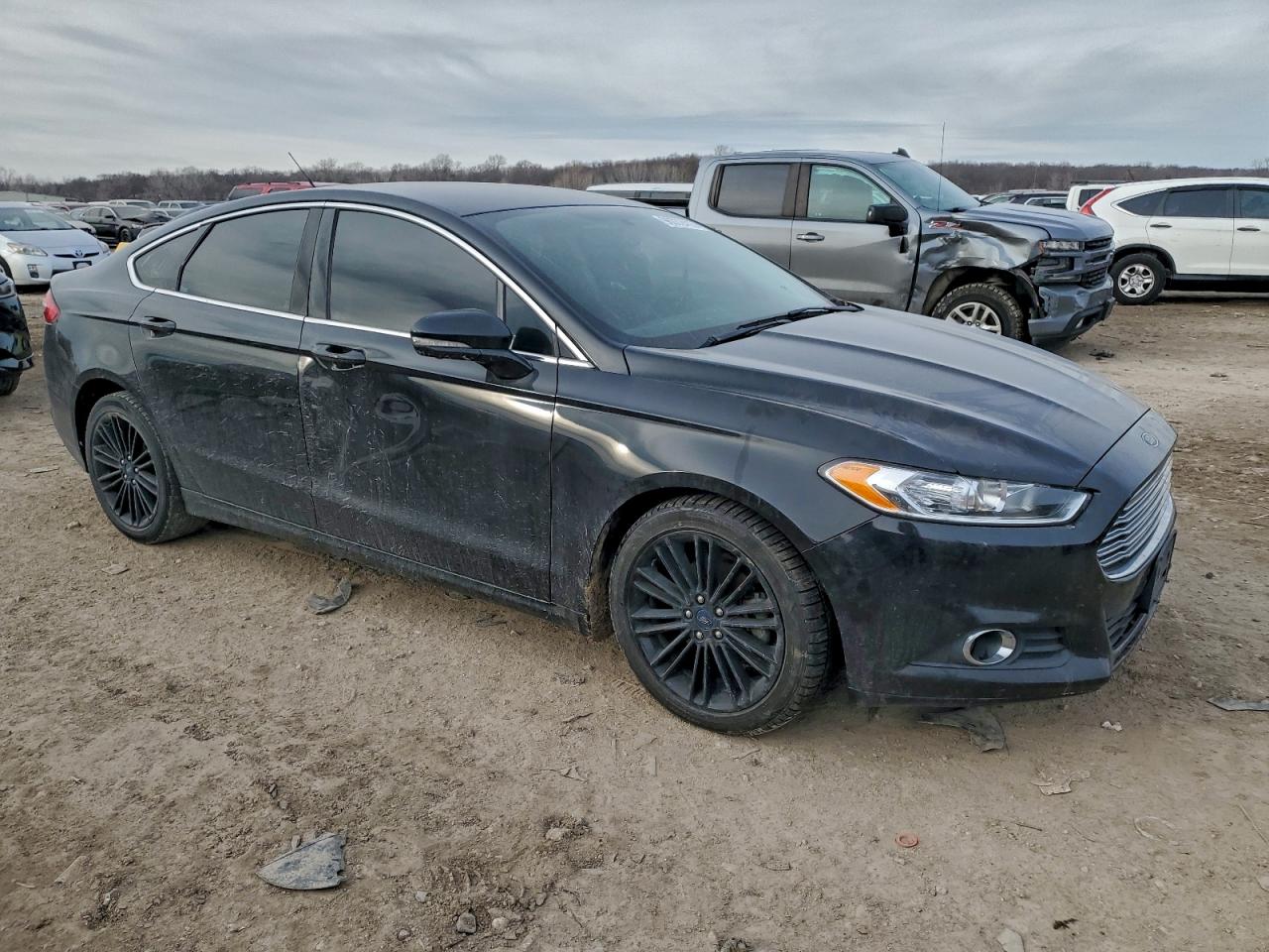 2013 FORD FUSION SE photo 4
