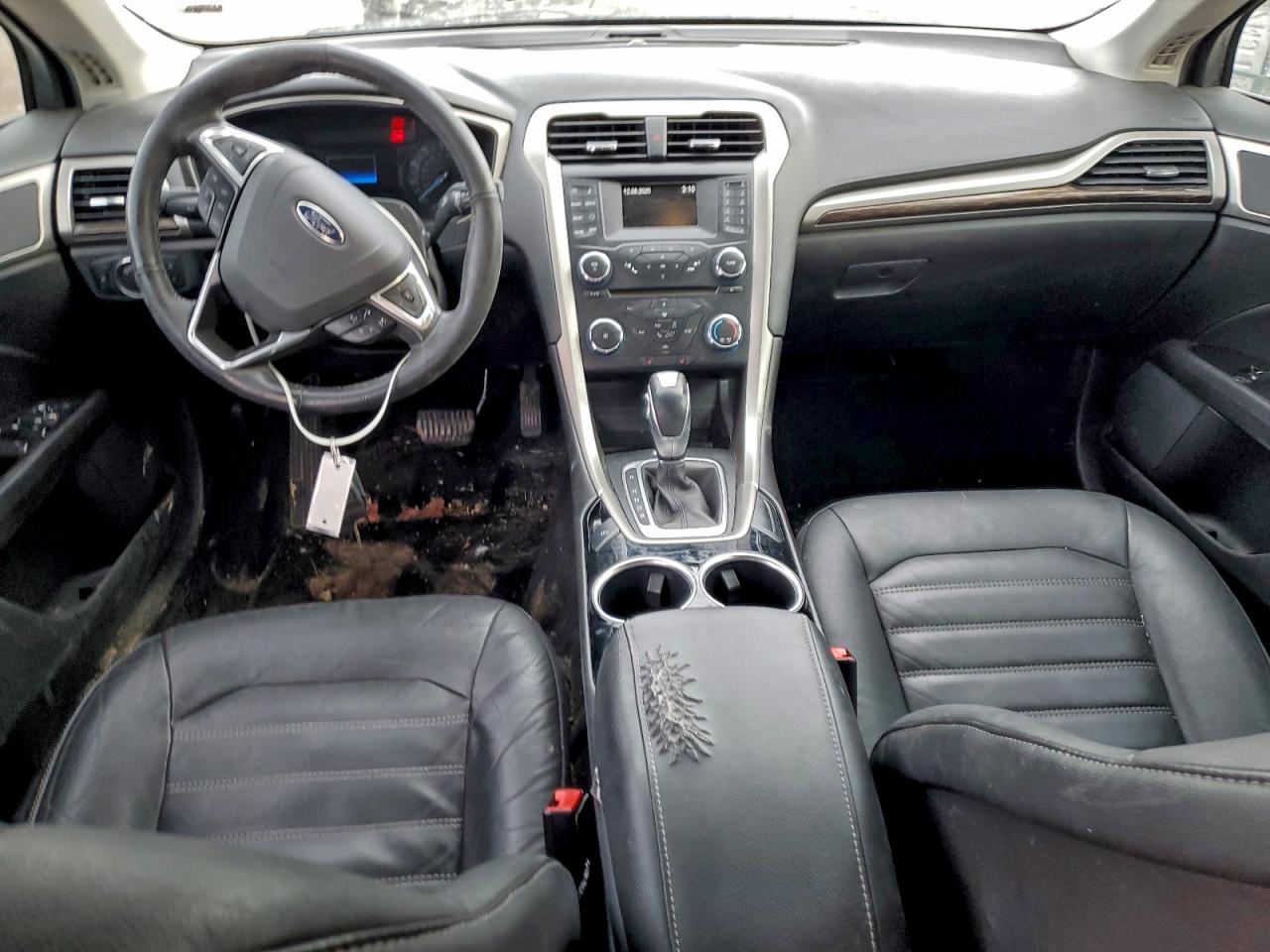 2013 FORD FUSION SE photo 8