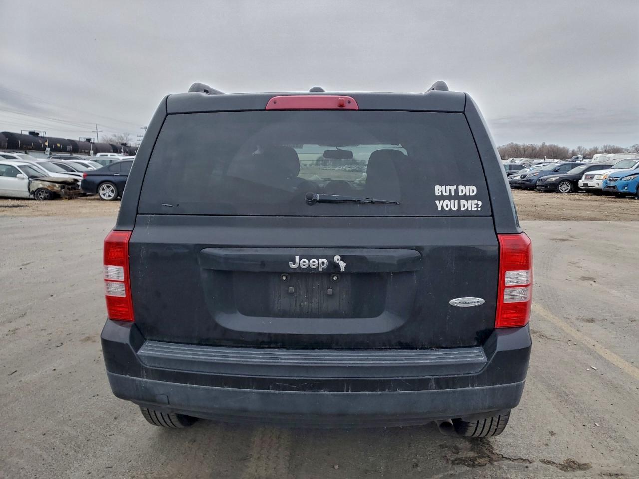 2017 JEEP PATRIOT LATITUDE photo 6