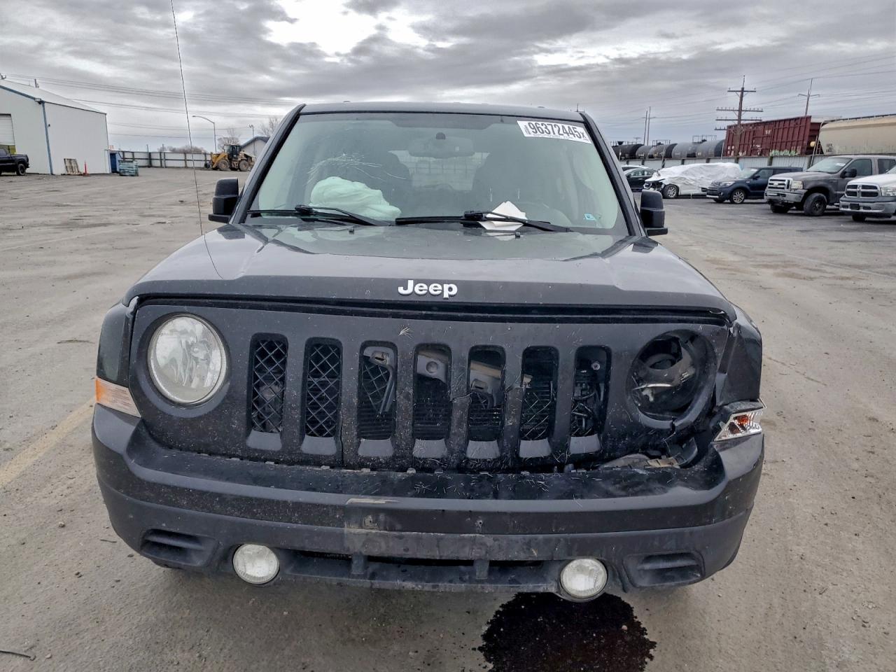 2017 JEEP PATRIOT LATITUDE photo 5