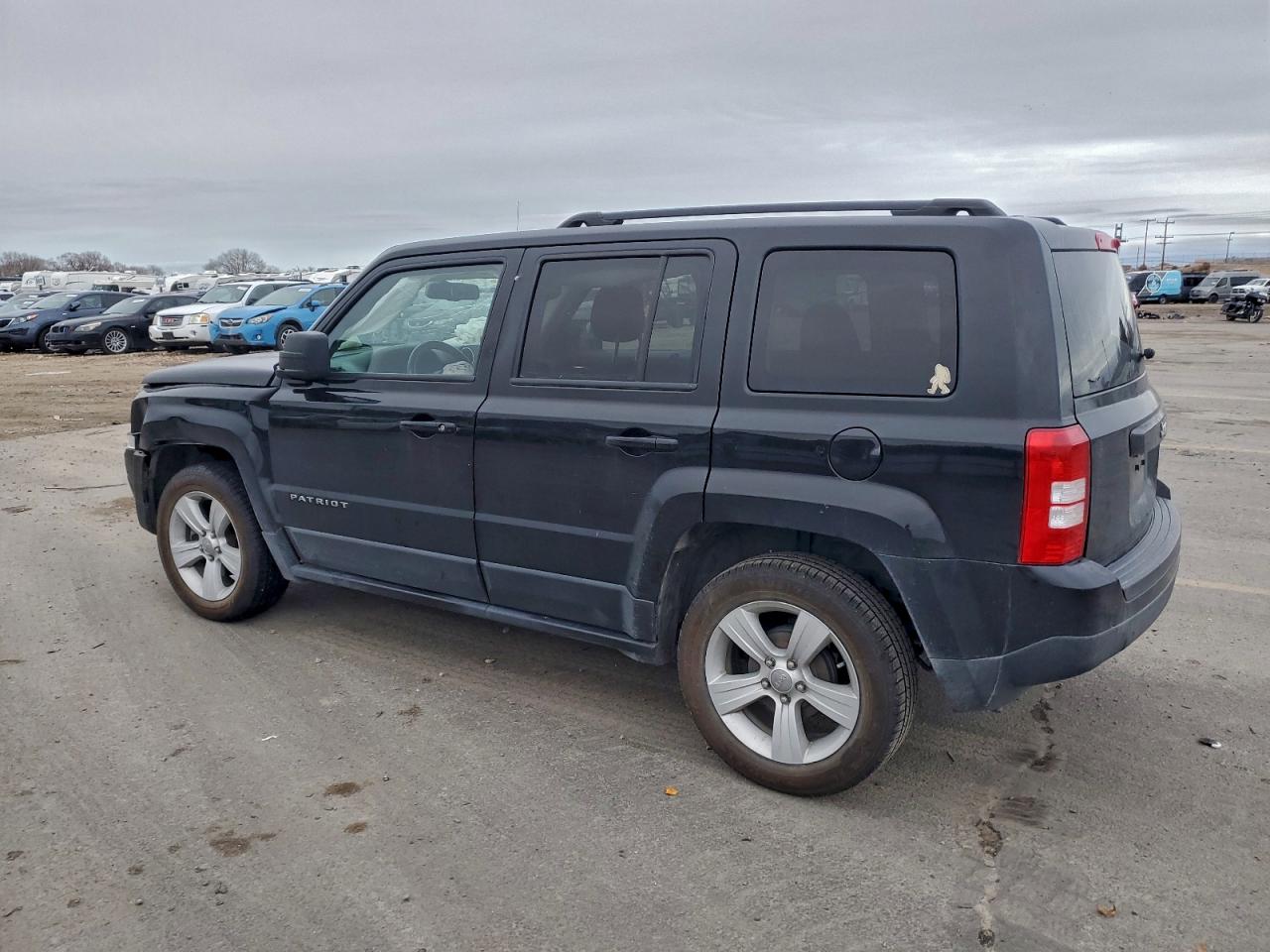 2017 JEEP PATRIOT LATITUDE photo 2
