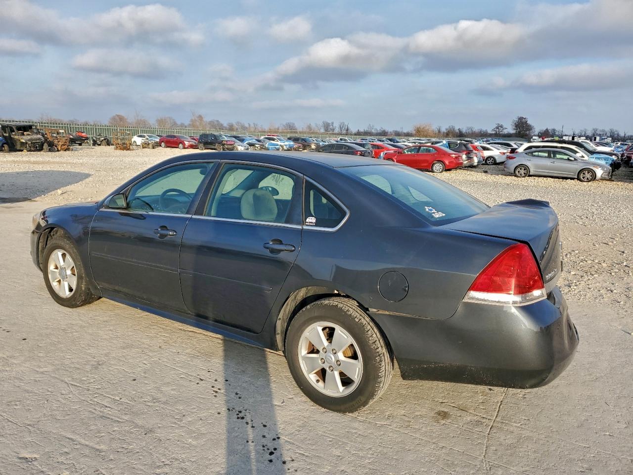 2010 CHEVROLET IMPALA LT photo 2