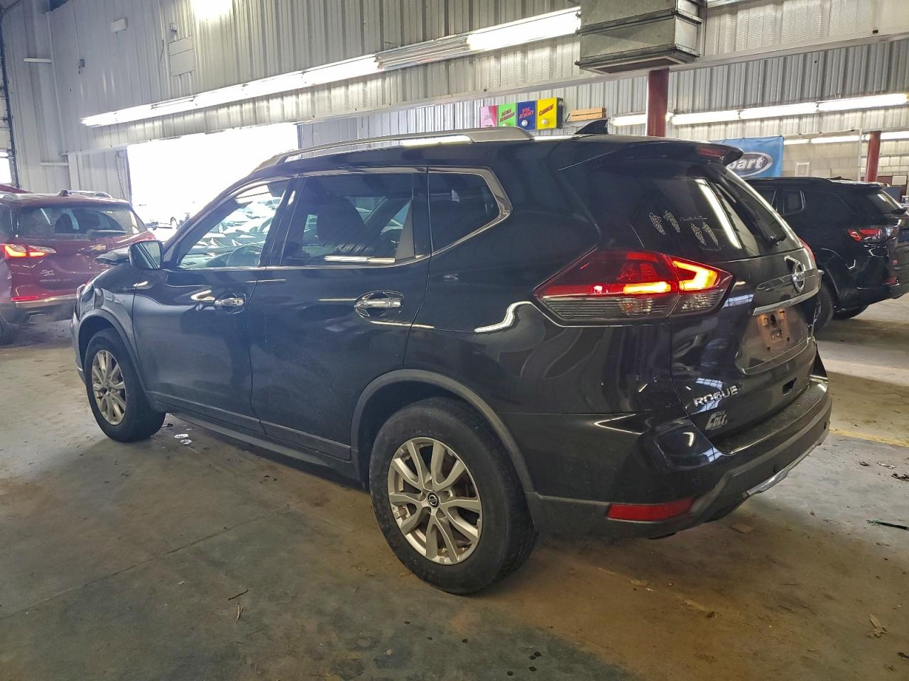 2019 NISSAN ROGUE S photo 2