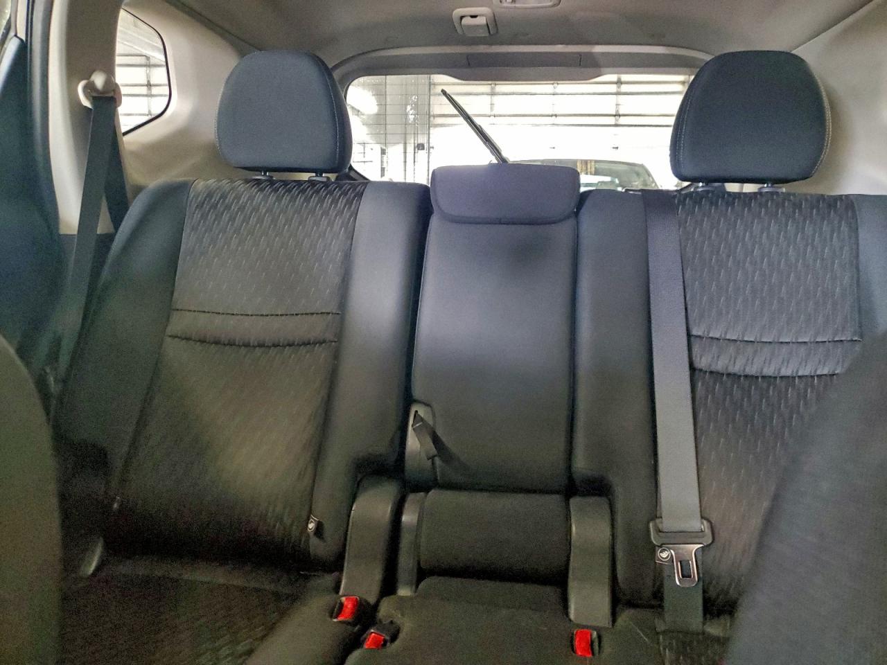 2019 NISSAN ROGUE S photo 10