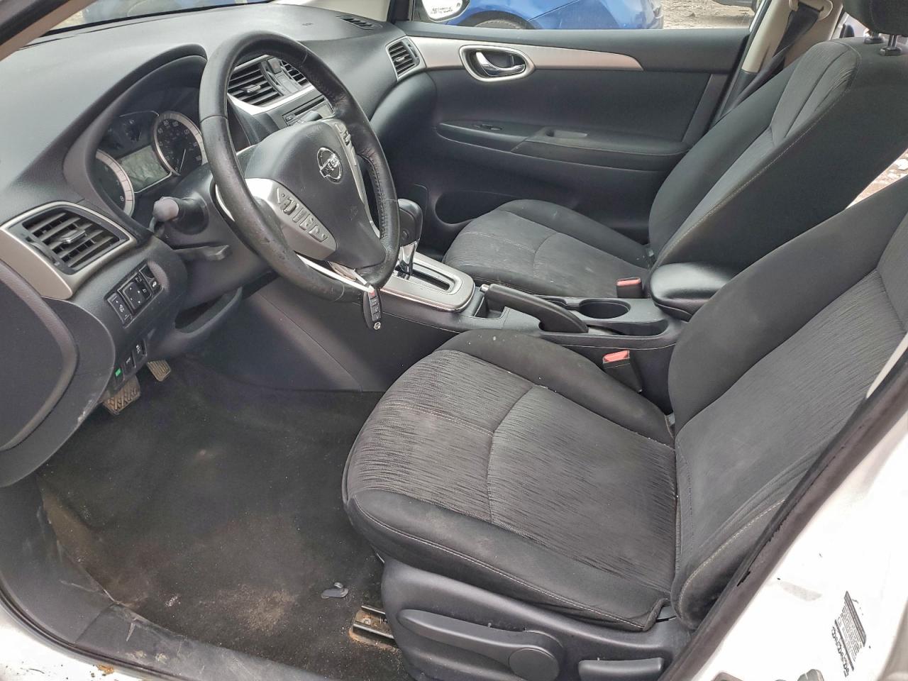 2015 NISSAN SENTRA S photo 13