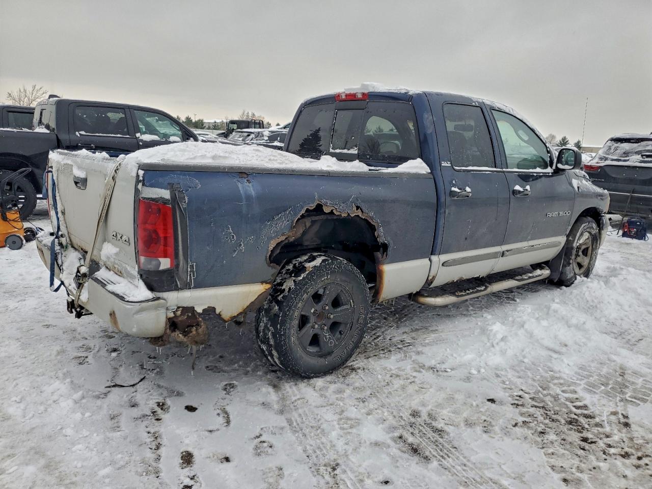 2002 DODGE RAM 1500 photo 3