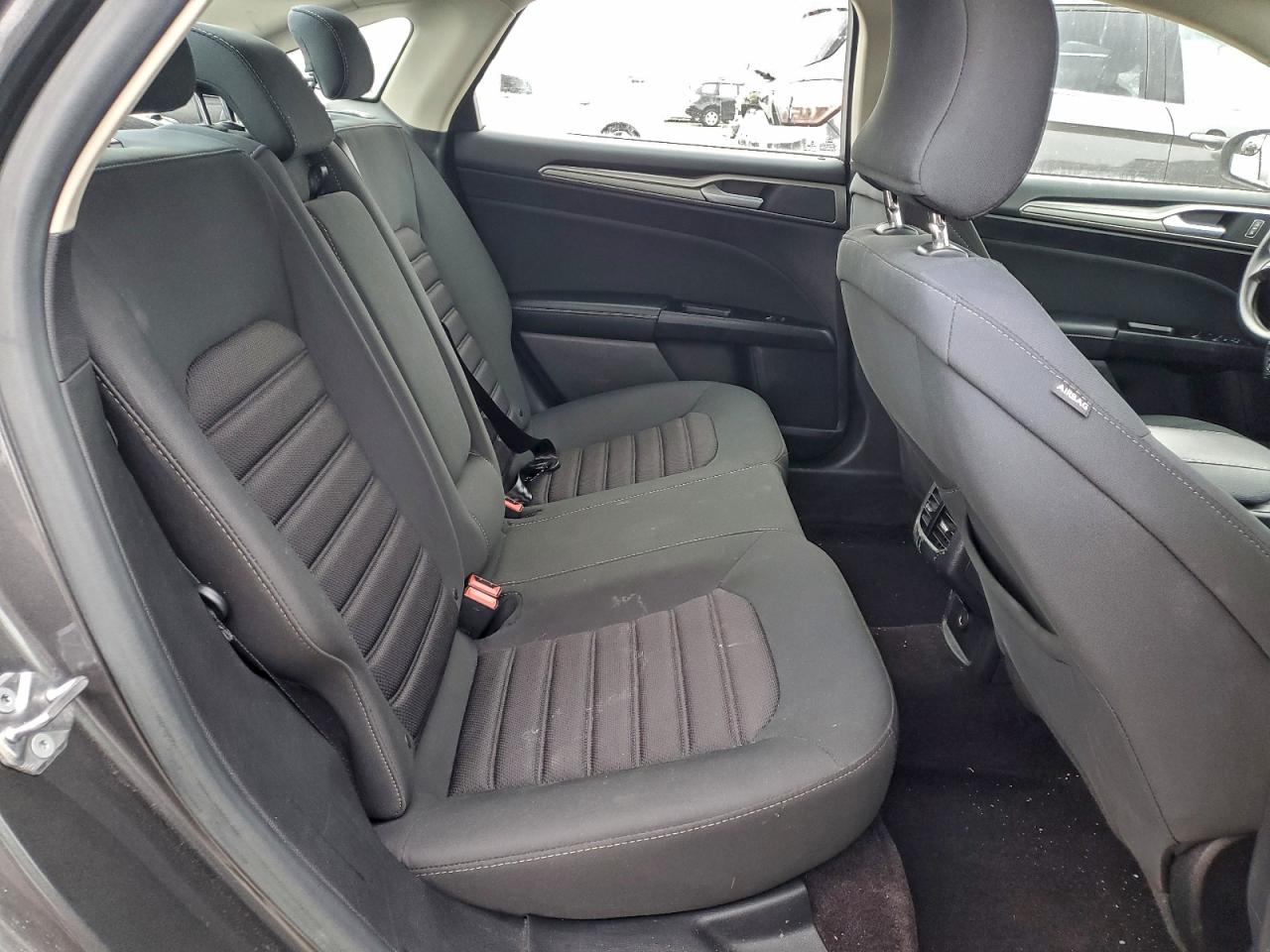 2017 FORD FUSION SE photo 10