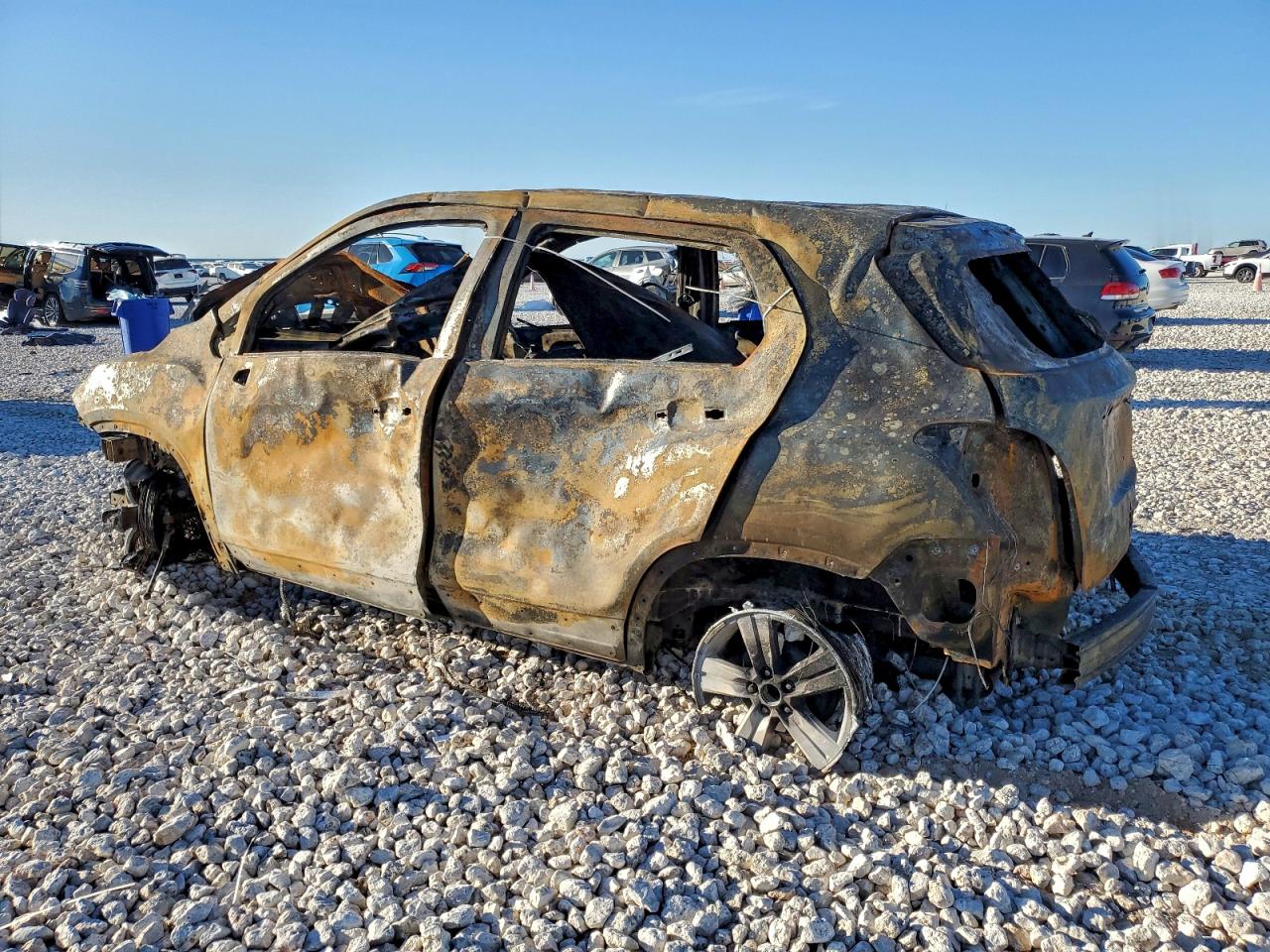 2020 CHEVROLET TRAX LS photo 3