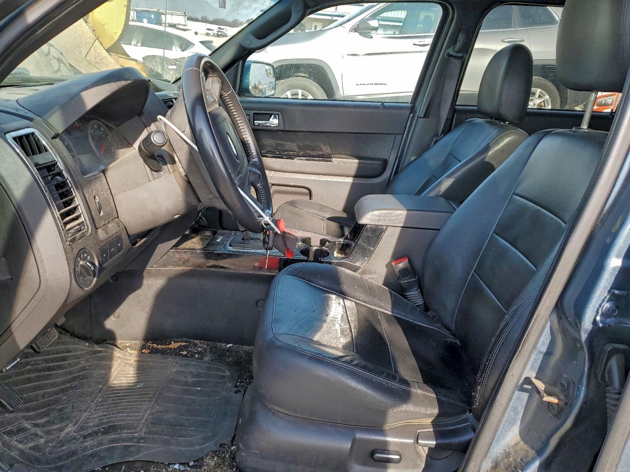 2011 FORD ESCAPE LIMITED photo 7