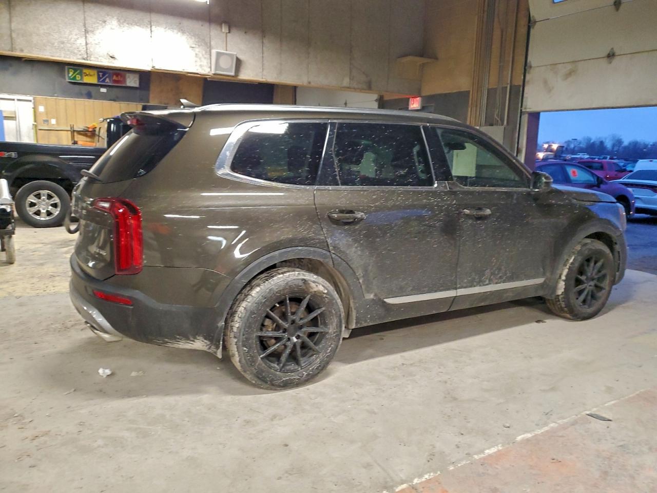 2021 KIA TELLURIDE EX photo 3