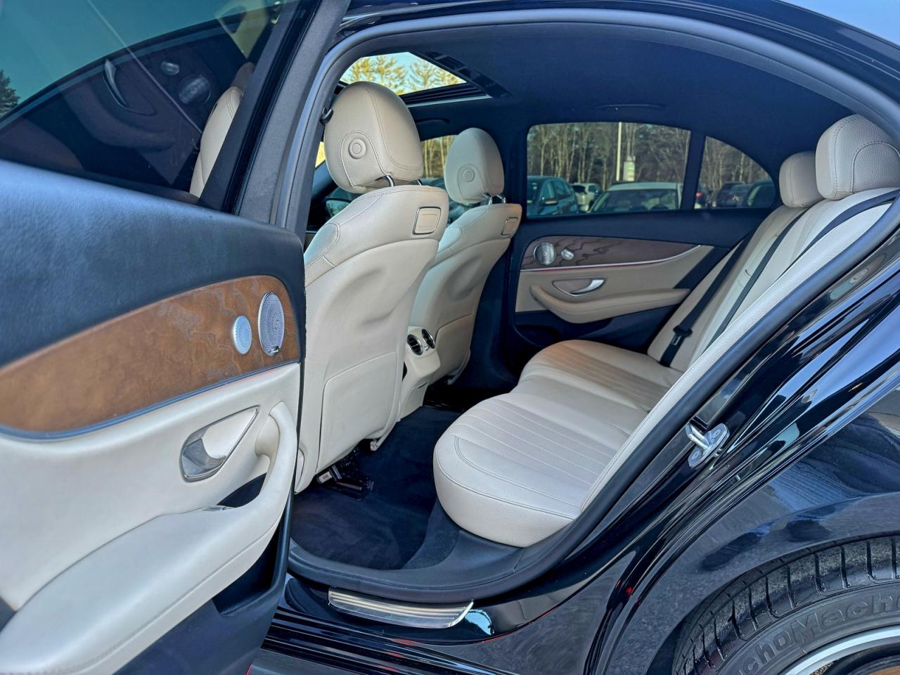 2018 MERCEDES-BENZ E 300 photo 7