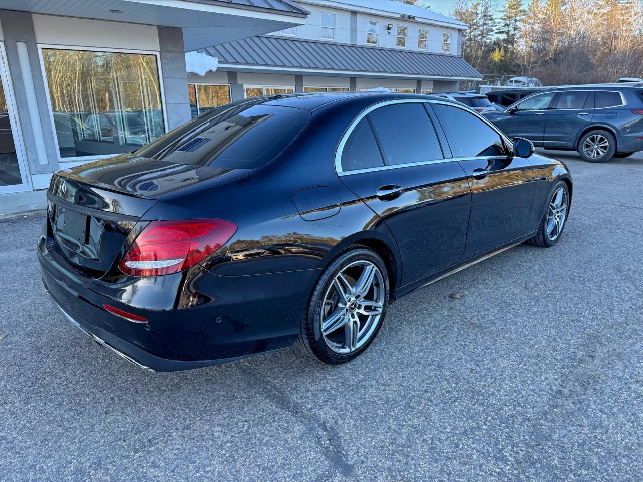 2018 MERCEDES-BENZ E 300 photo 4