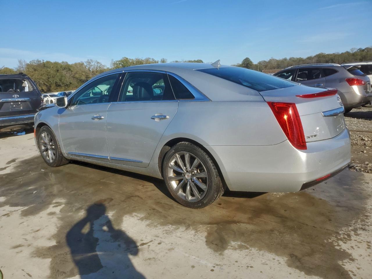 2014 CADILLAC XTS photo 2