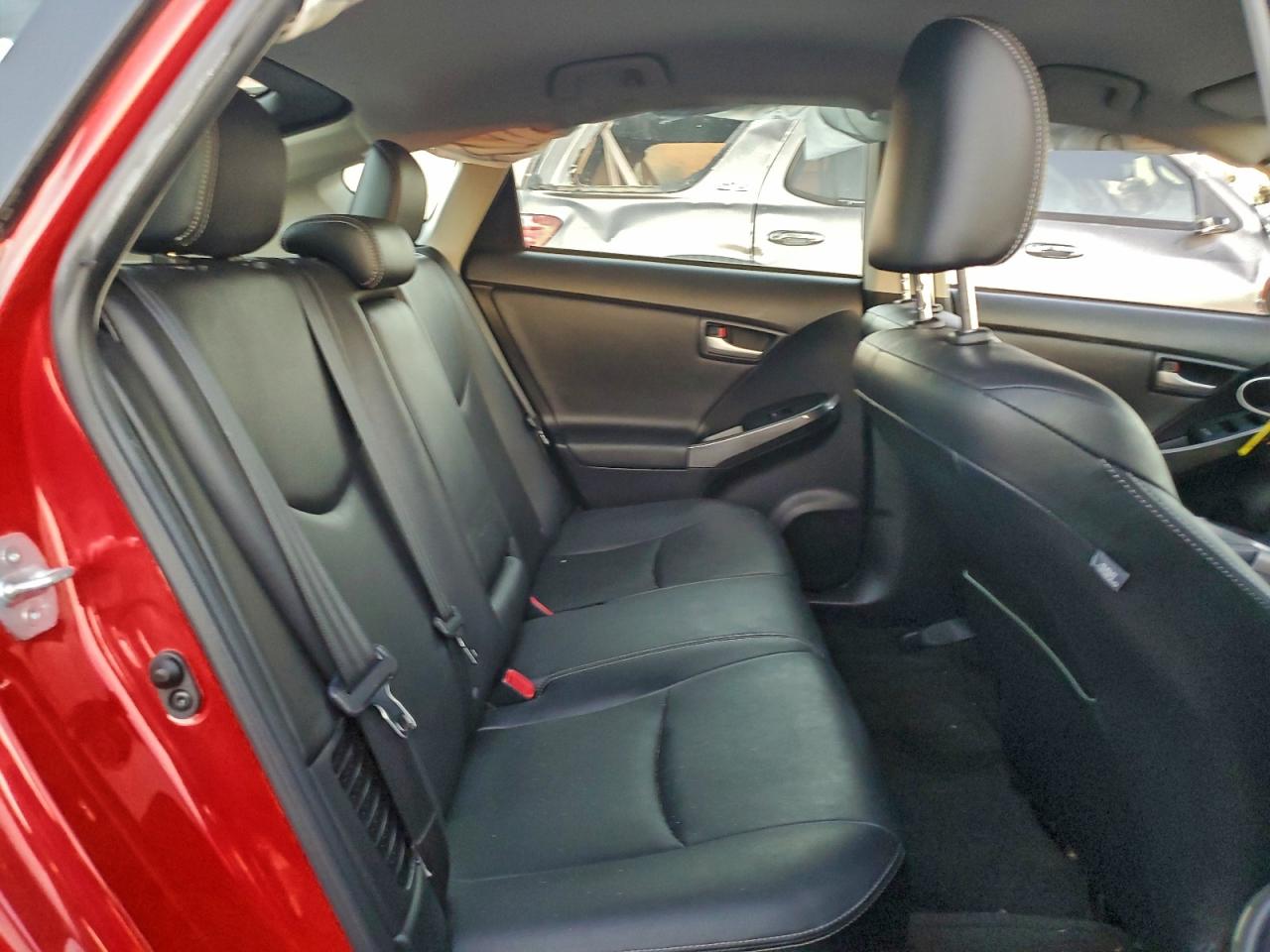 2015 TOYOTA PRIUS photo 10