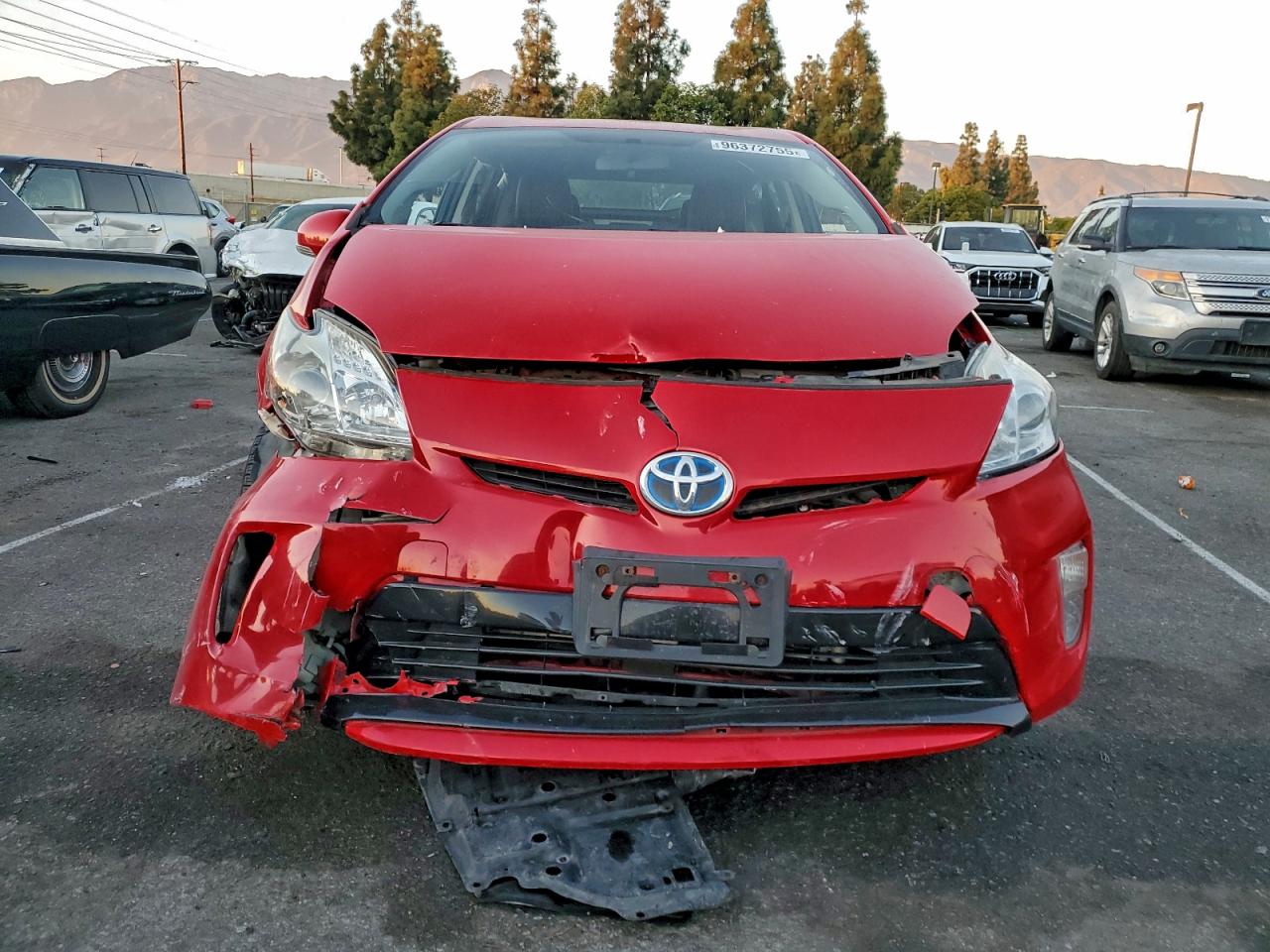 2015 TOYOTA PRIUS photo 5