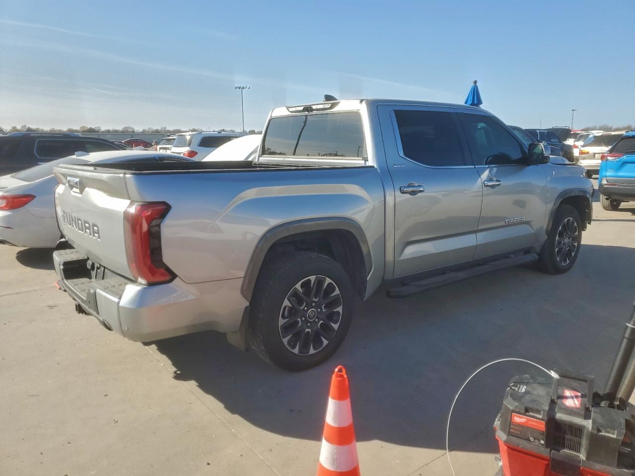 2024 TOYOTA TUNDRA CREWMAX LIMITED photo 9