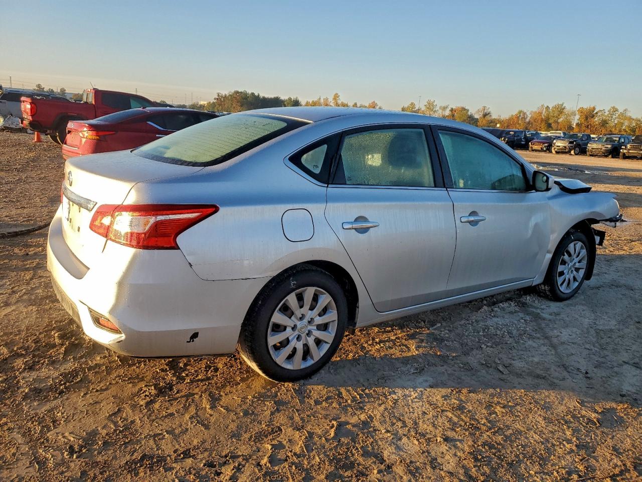 2018 NISSAN SENTRA S photo 3