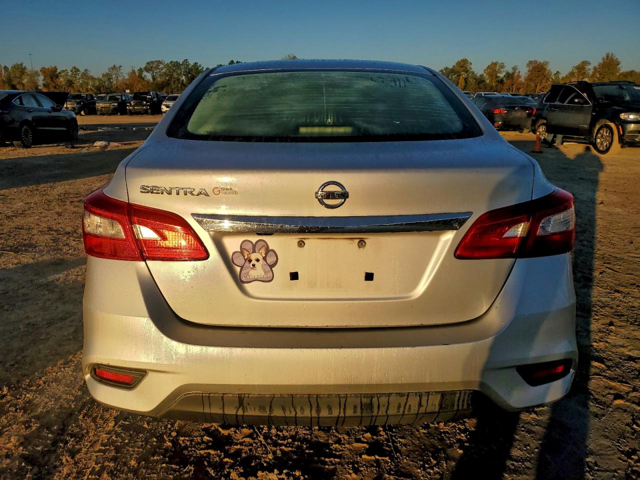 2018 NISSAN SENTRA S photo 6