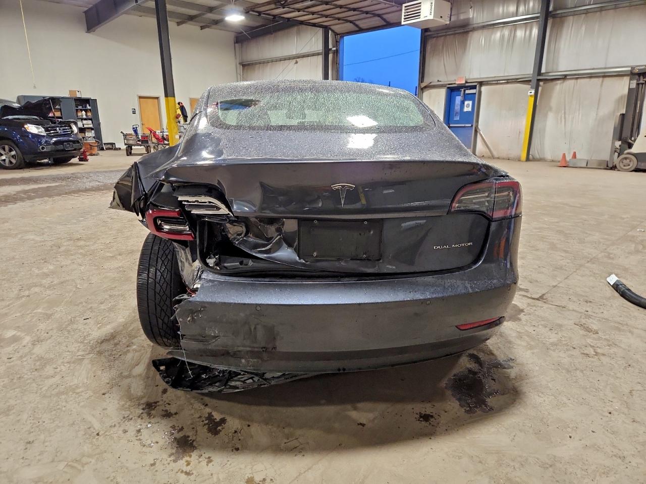 2022 TESLA MODEL 3 photo 6