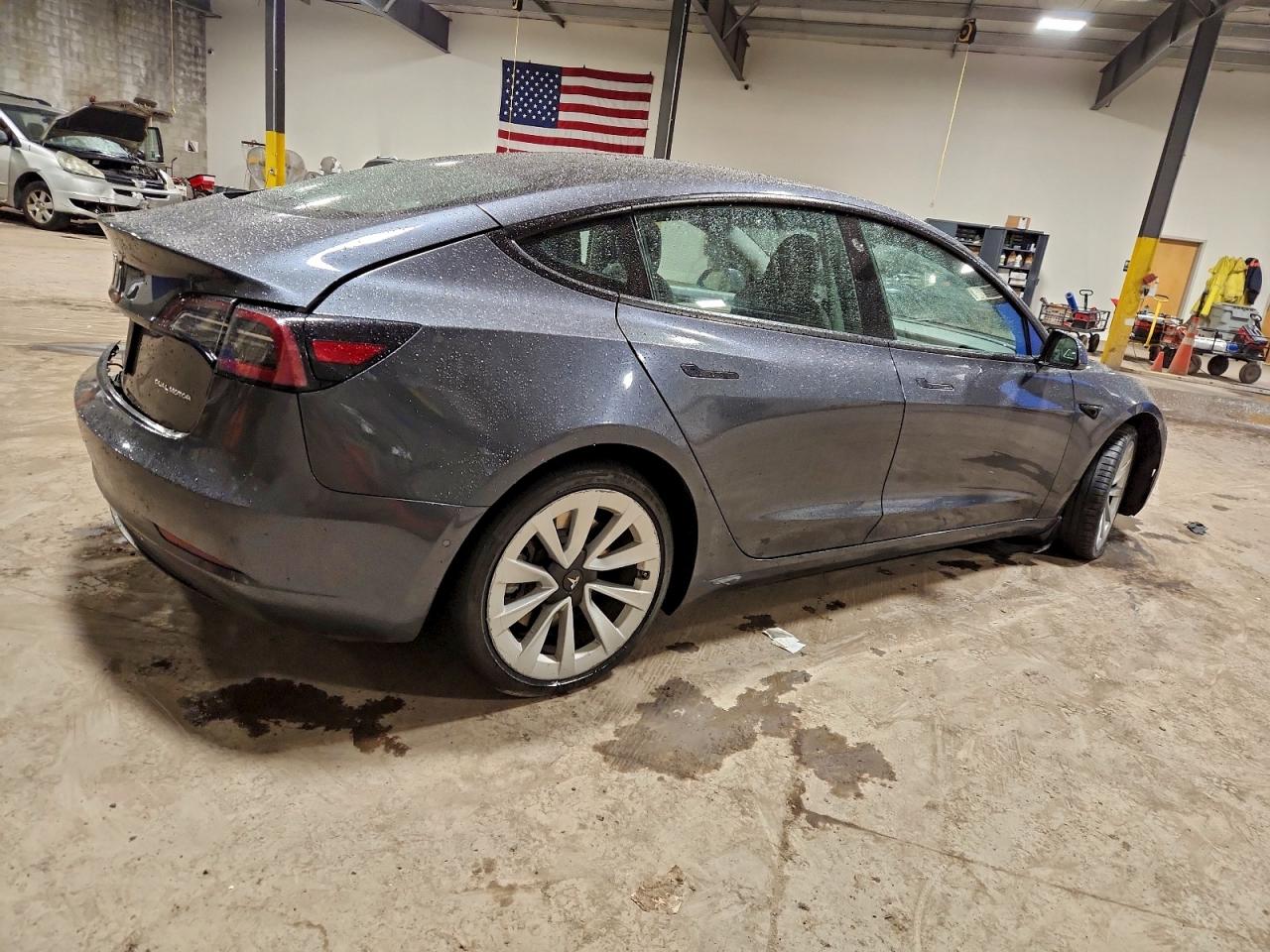 2022 TESLA MODEL 3 photo 3