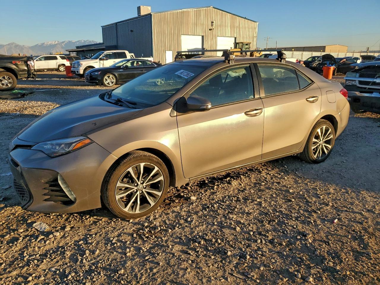 2017 TOYOTA COROLLA