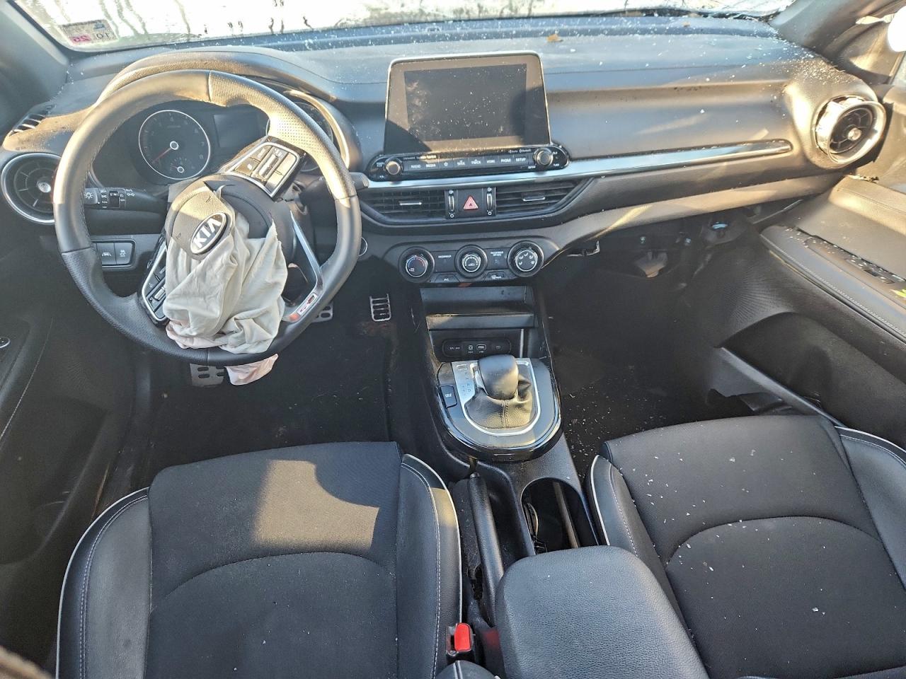 2021 KIA FORTE GT LINE photo 15
