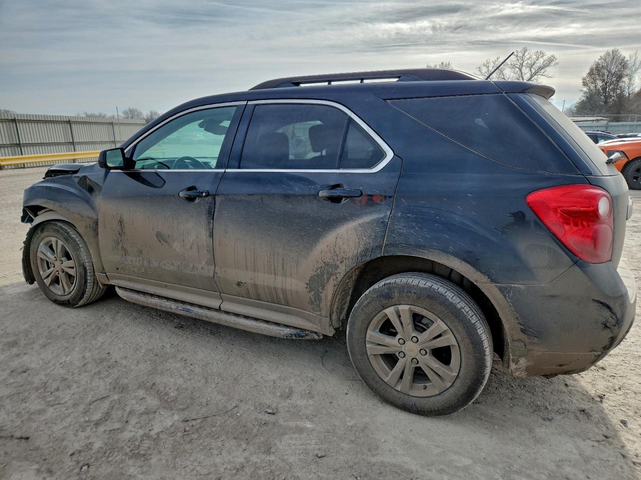 2015 CHEVROLET EQUINOX LT photo 5