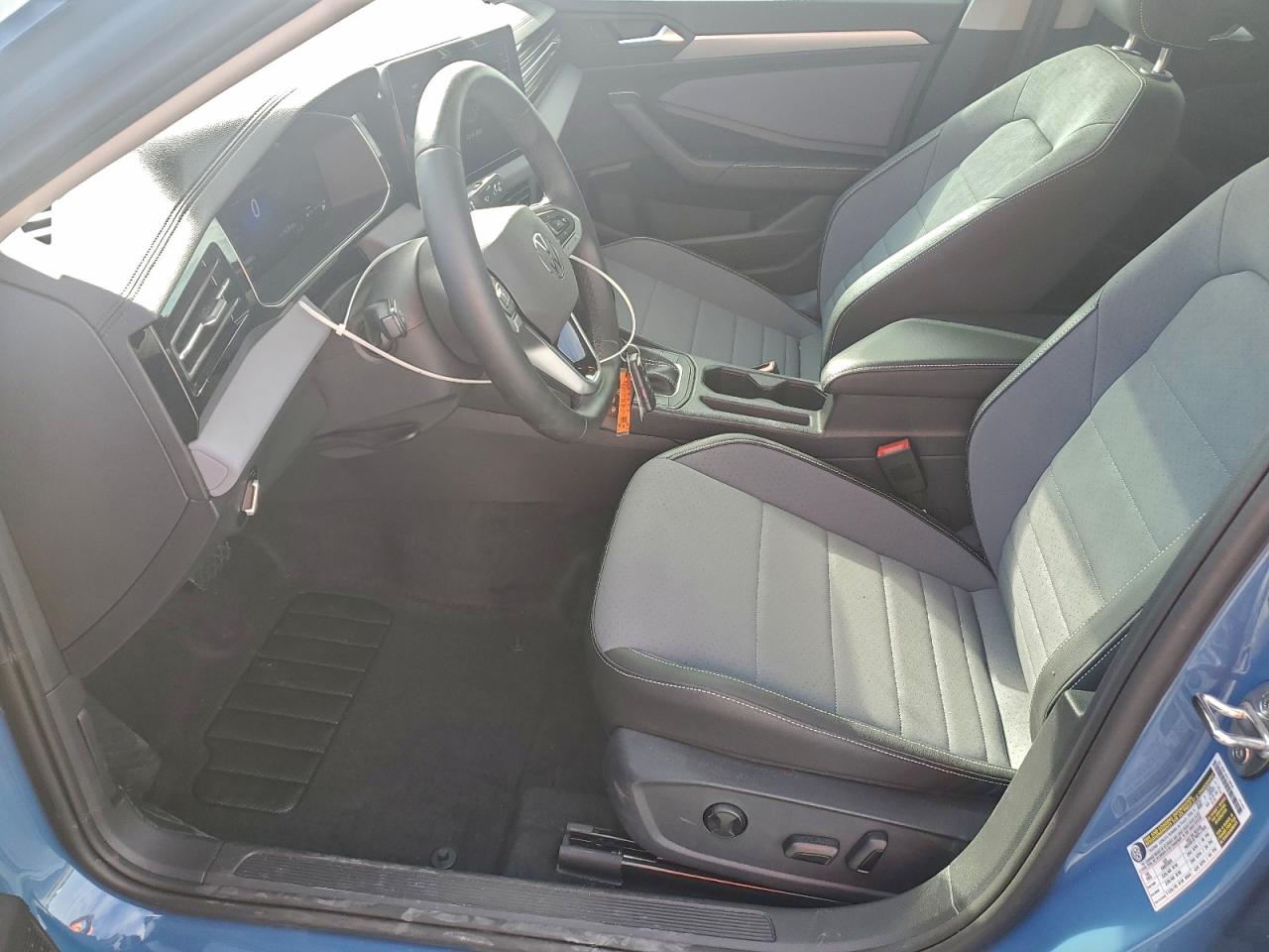 2025 VOLKSWAGEN JETTA SE photo 7