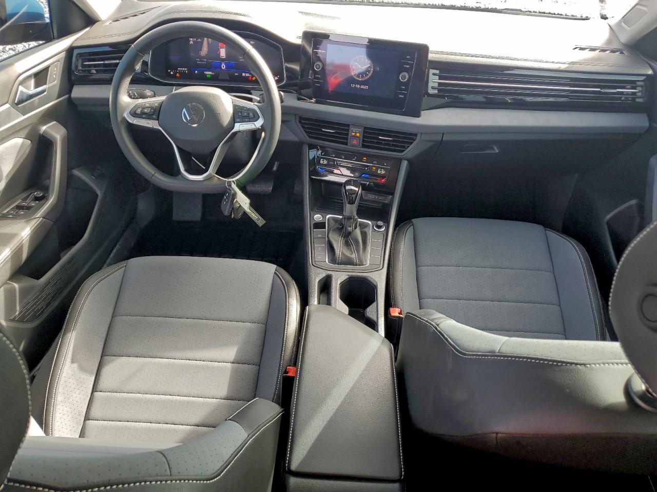 2025 VOLKSWAGEN JETTA SE photo 8