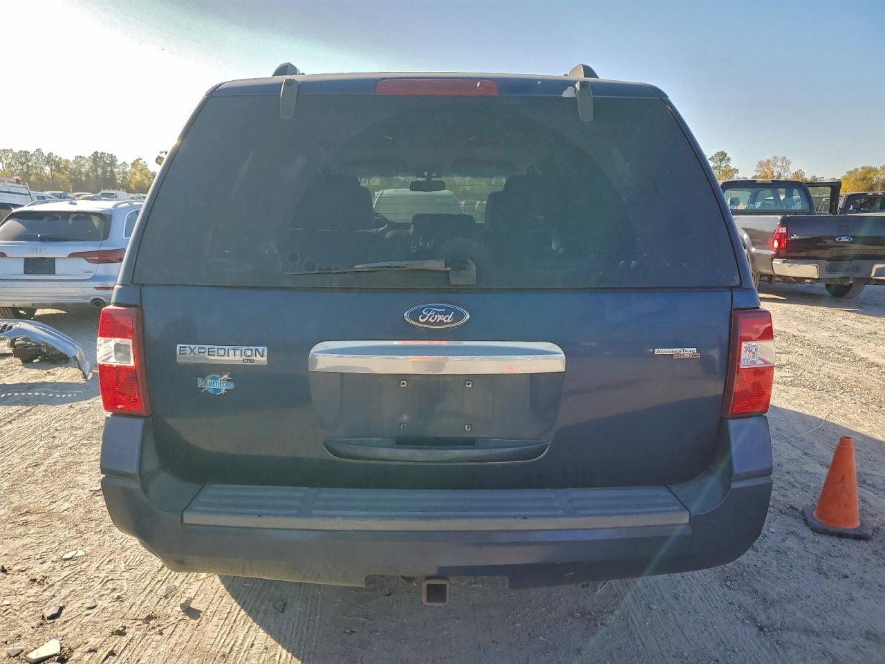2008 FORD EXPEDITION XLT photo 6