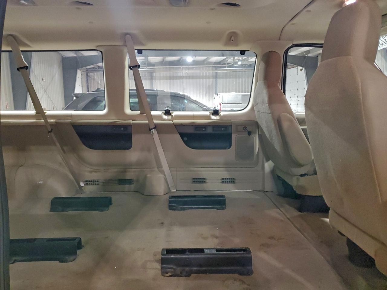 2009 FORD ECONOLINE E150 WAGON photo 11