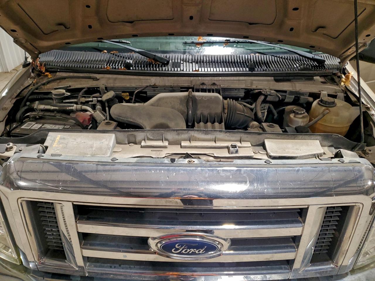2009 FORD ECONOLINE E150 WAGON photo 12