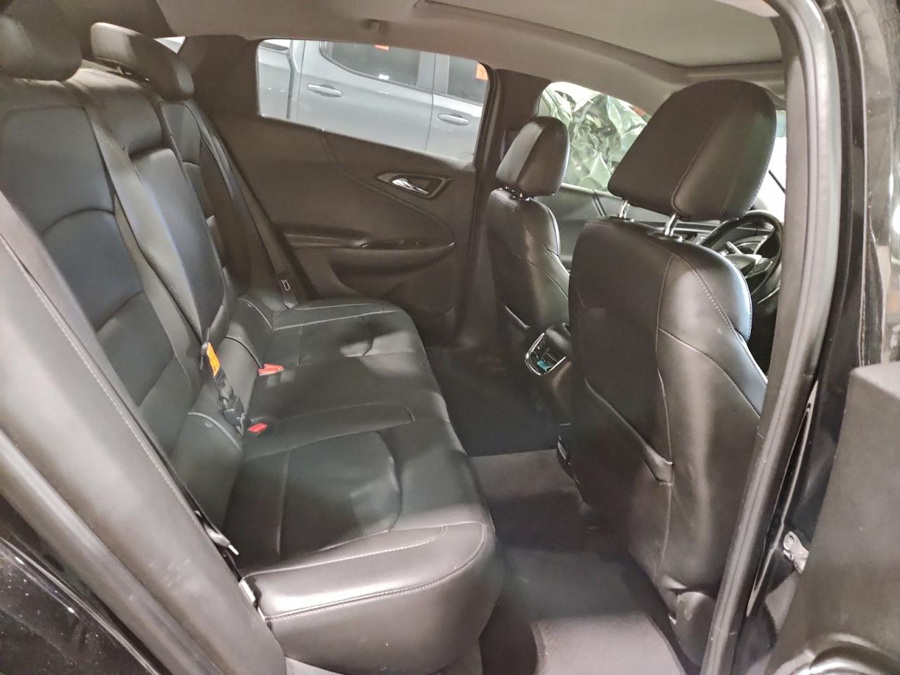 2017 CHEVROLET MALIBU PREMIER photo 10