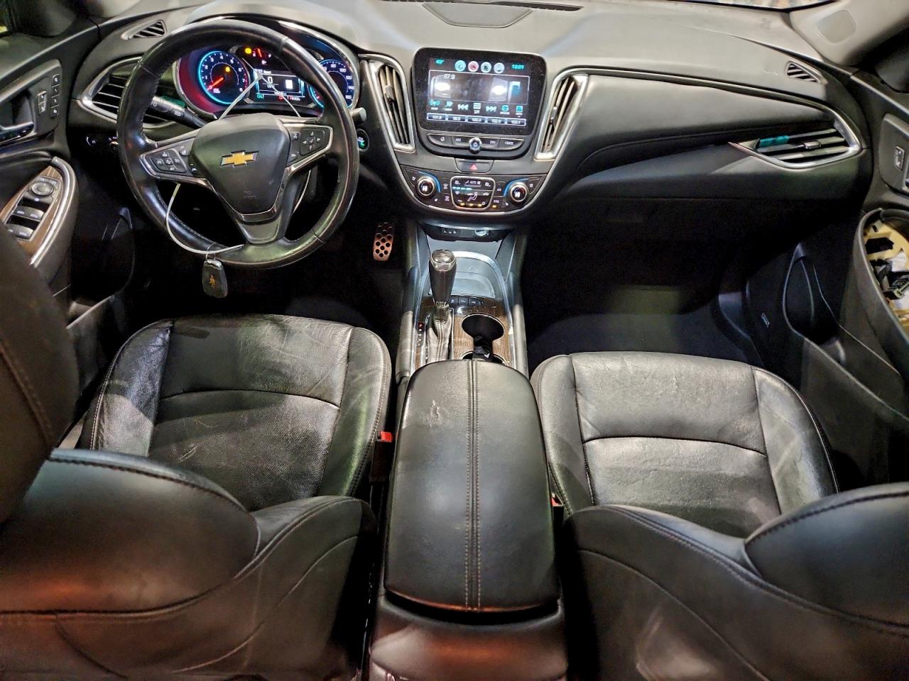 2017 CHEVROLET MALIBU PREMIER photo 8